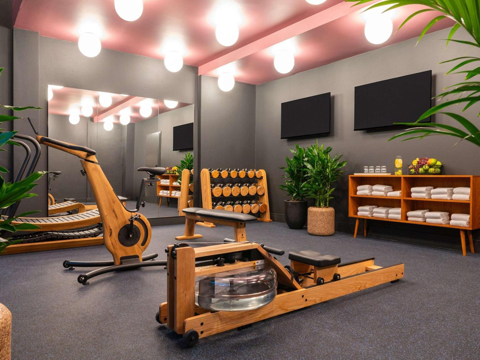 Tribe Duesseldorf Hotel Екстериор снимка